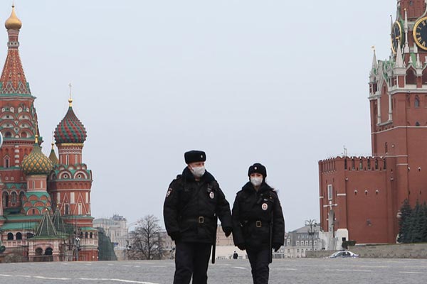 Corona in Russland: Überwachen und Strafen