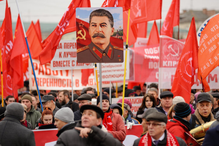 Klaus Lederer: „Der Rote Gott. Stalin und die Deutschen“