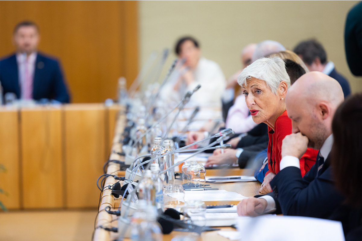 Konferenzbericht „Russland neu Denken”: Eindämmung, Abschreckung, Regimewechsel?